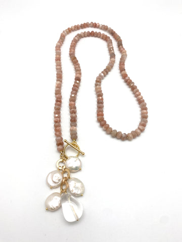 Ellinor Clasp Necklace - pink/moonstone