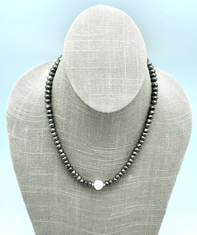 Maja necklace - pyrite