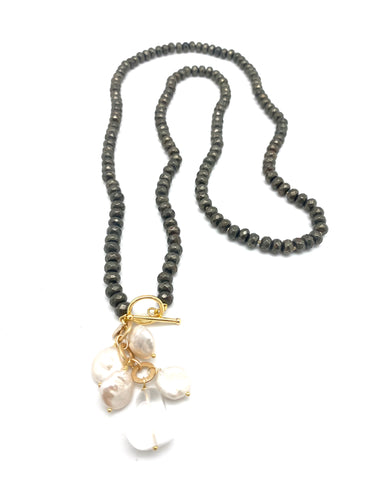 Ellinor Clasp Necklace - pyrite