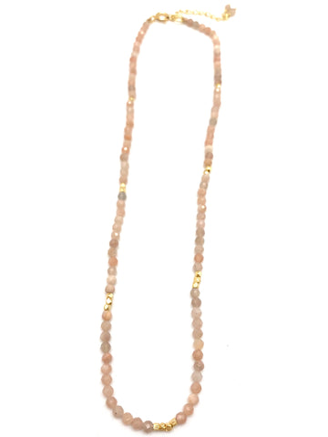 Sigrid beaded necklace - pink moonstone