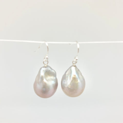 Baroque earrings - silver/light grey