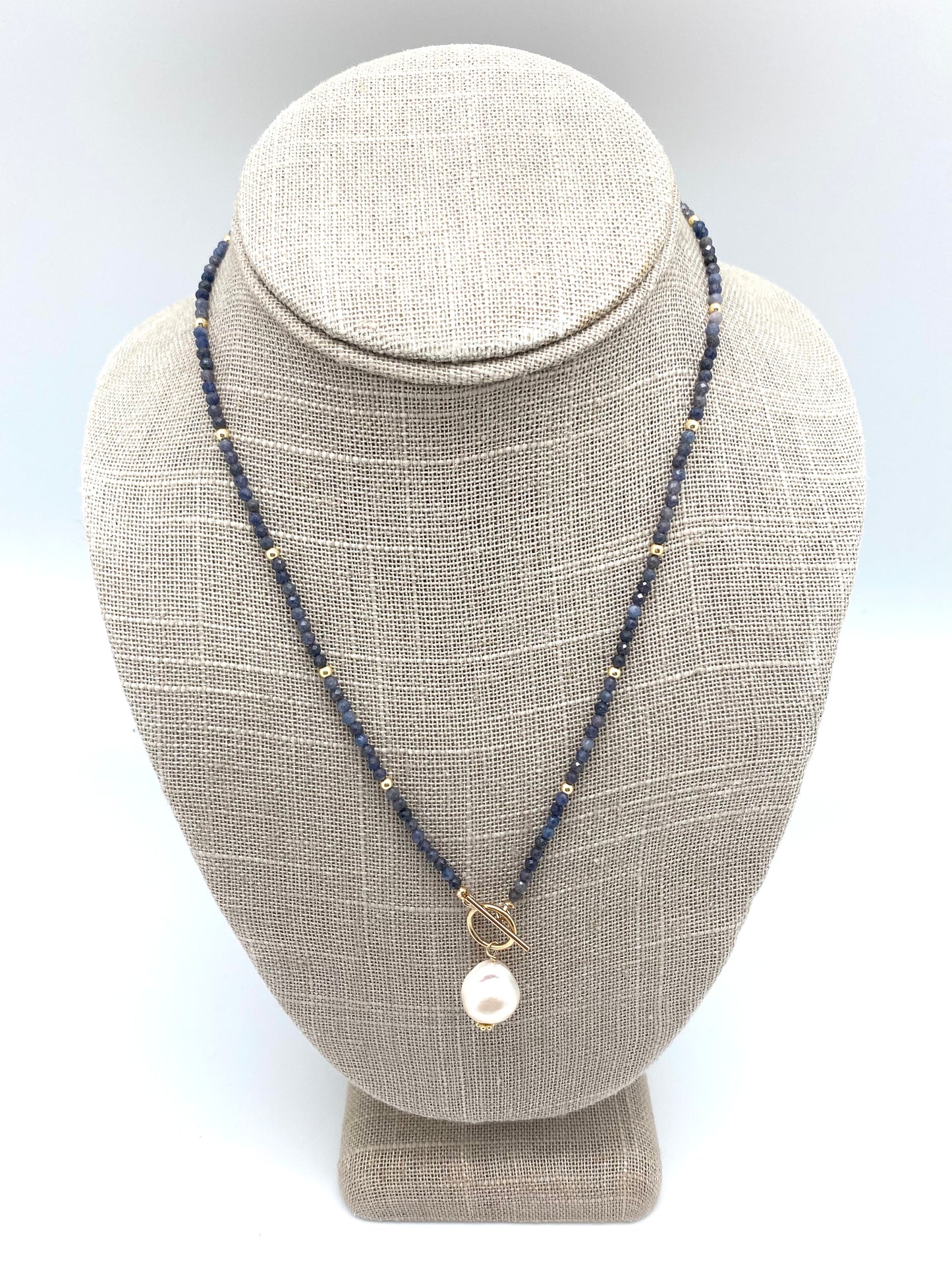 Carol Necklace gem - blue sapphire