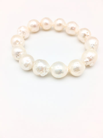 Annie Baroque - white baroque pearl only
