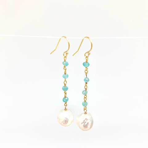 Dangle baroque earrings - aquamarine, white pearl