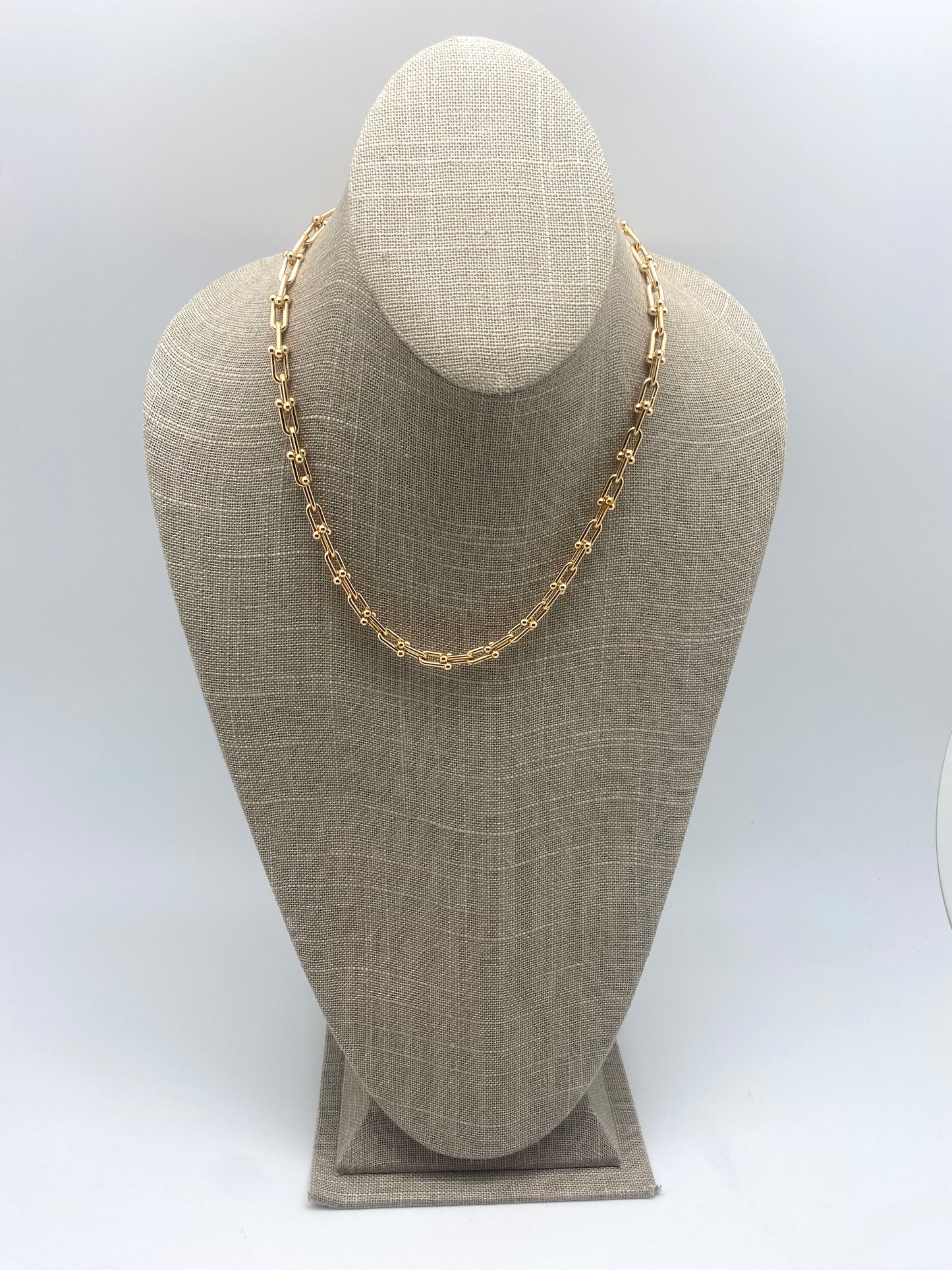 Frederika necklace - short smaller link