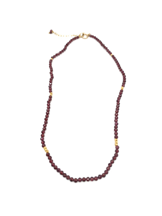 Sigrid beaded necklace - garnet