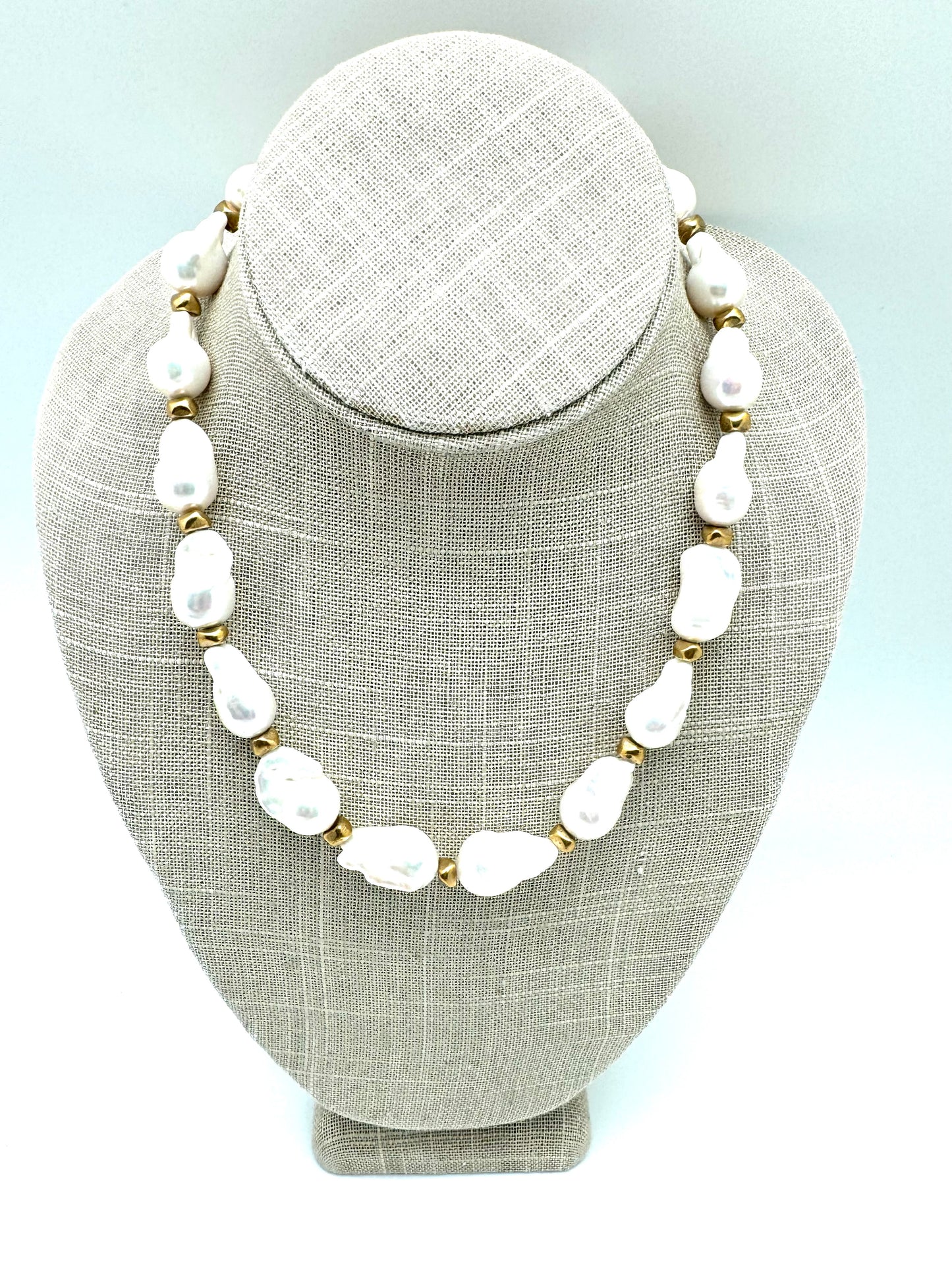 Silvia baroque pearl necklace