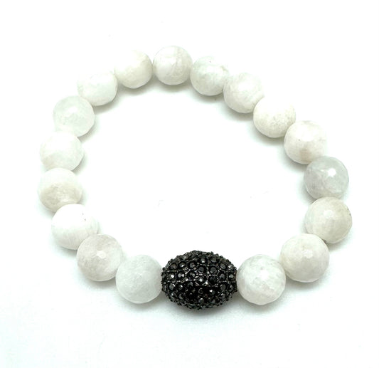 Annie bracelet - white moon