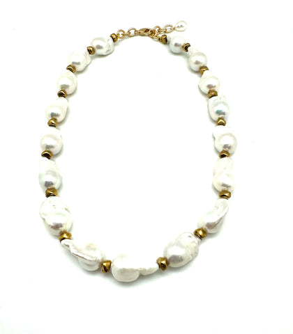 Silvia baroque pearl necklace