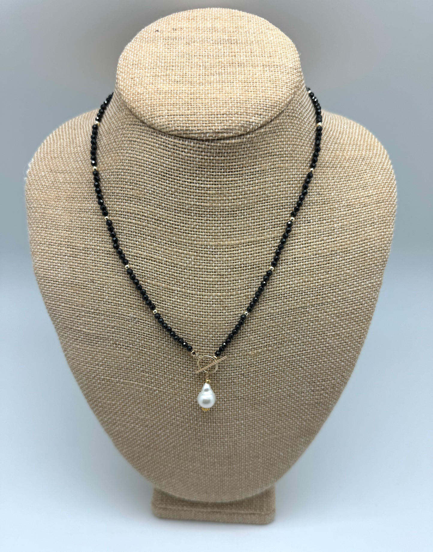 Carol Necklace gem - black spinel