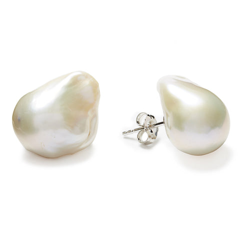Baroque Stud Earrings - white pearl