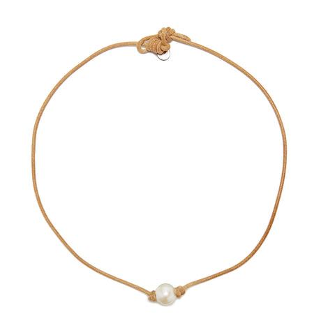 Victoria single pearl necklace - natural/white