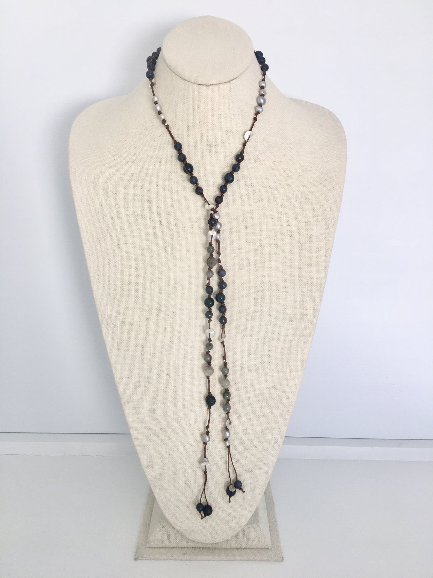 Carola Lariat - blue agate/labradorite