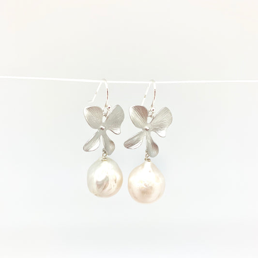 Disa earrings - short/silver