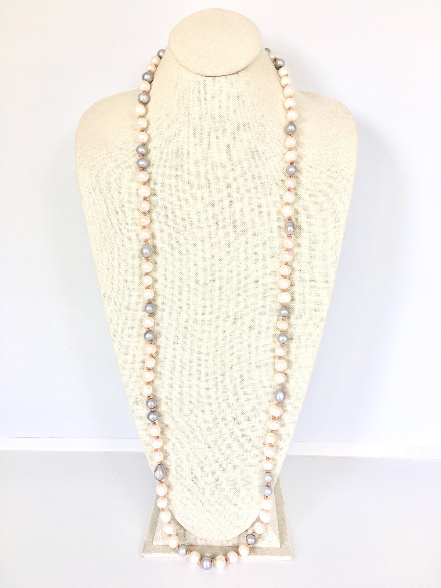 Ellen necklace - natural/white/light grey