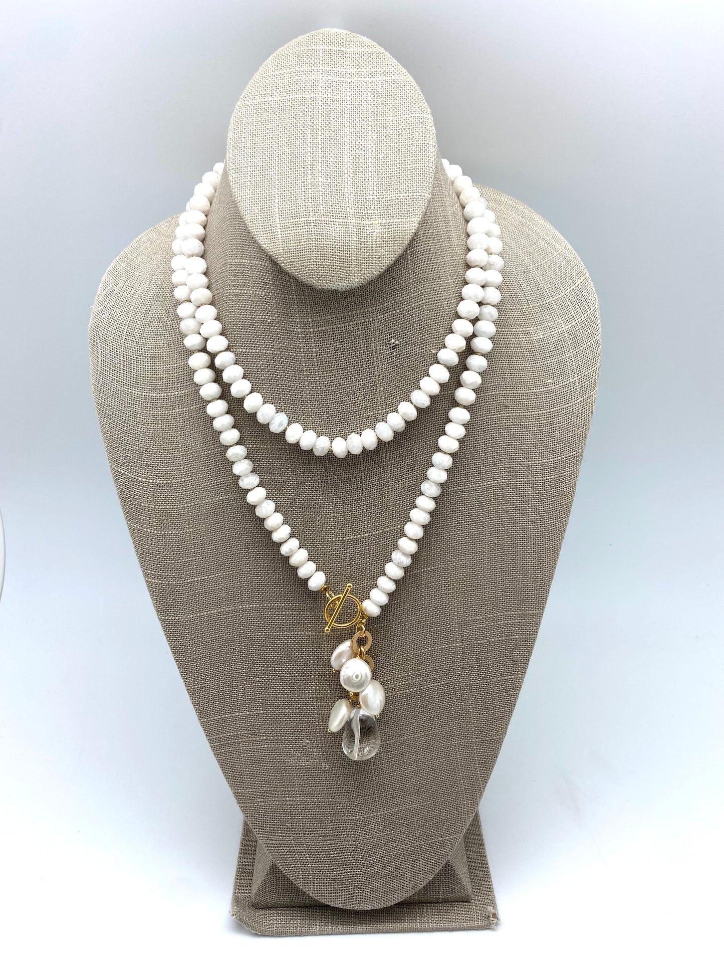 Ellinor Clasp Necklace - white moonstone