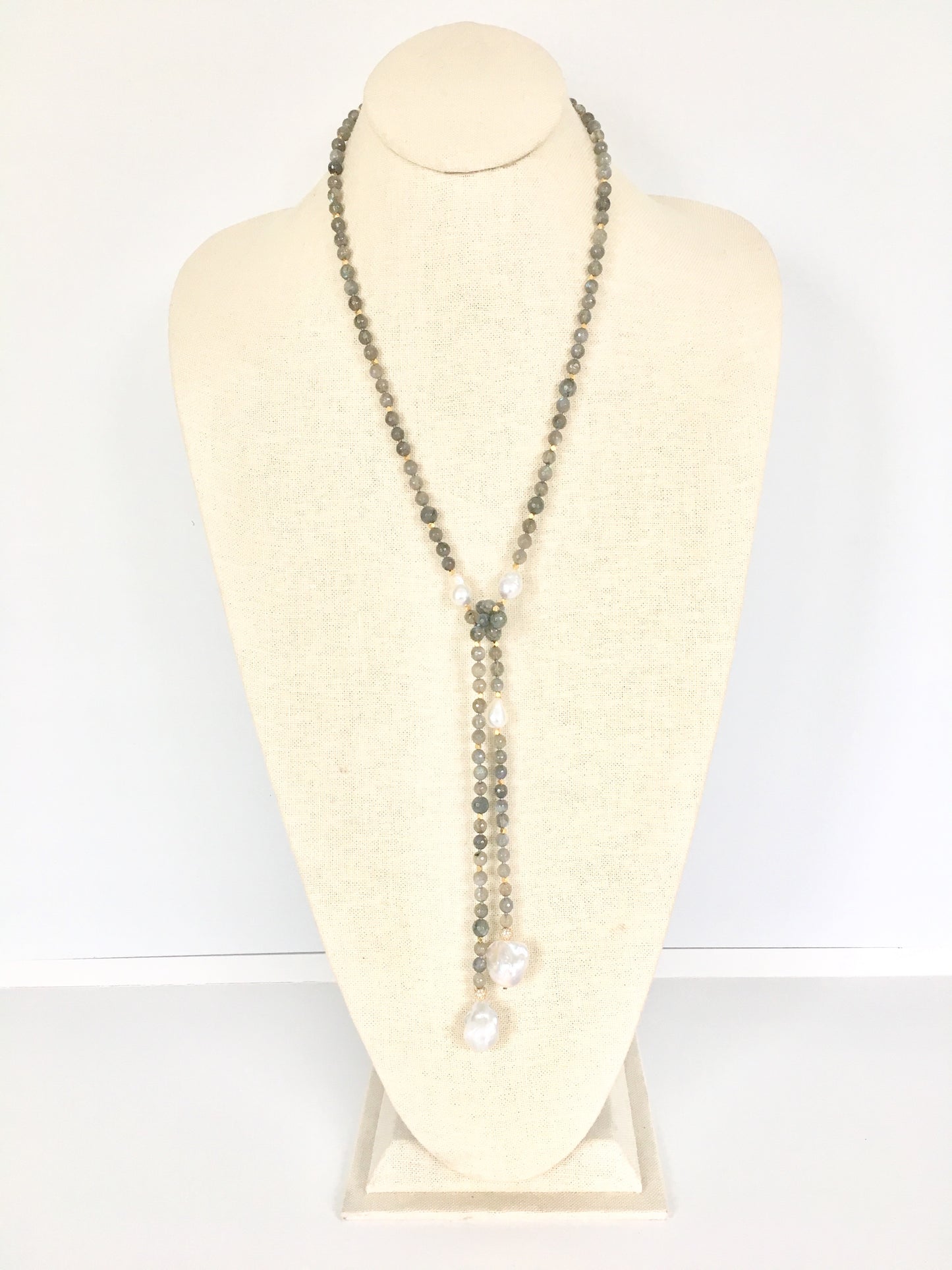 Alice Lariat - labradorite/white pearl