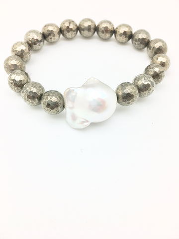 Annie baroque - pyrite / white baroque pearl