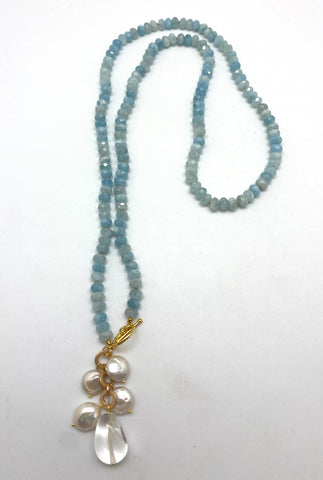 Ellinor Clasp Necklace - aquamarine/crystal